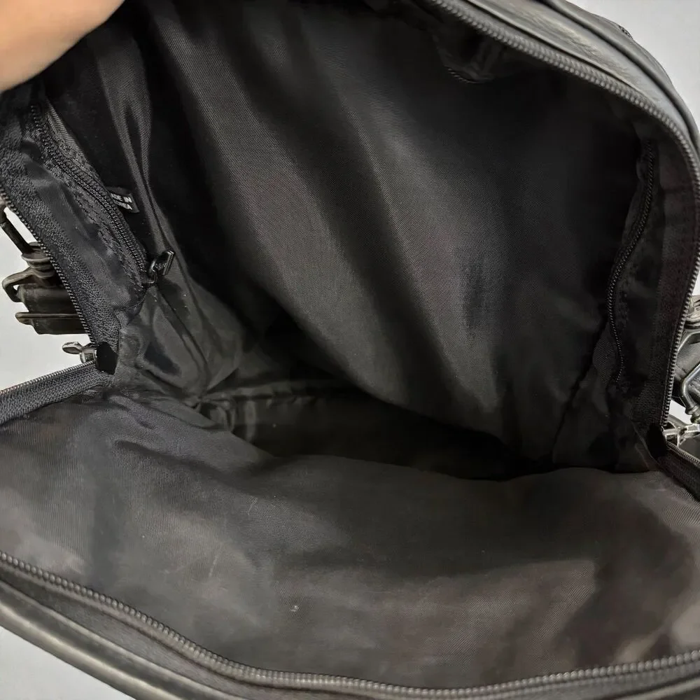 Vintage TUMI Black Leather Vertical Laptop Brief Messenger Bag Shoulder Strap